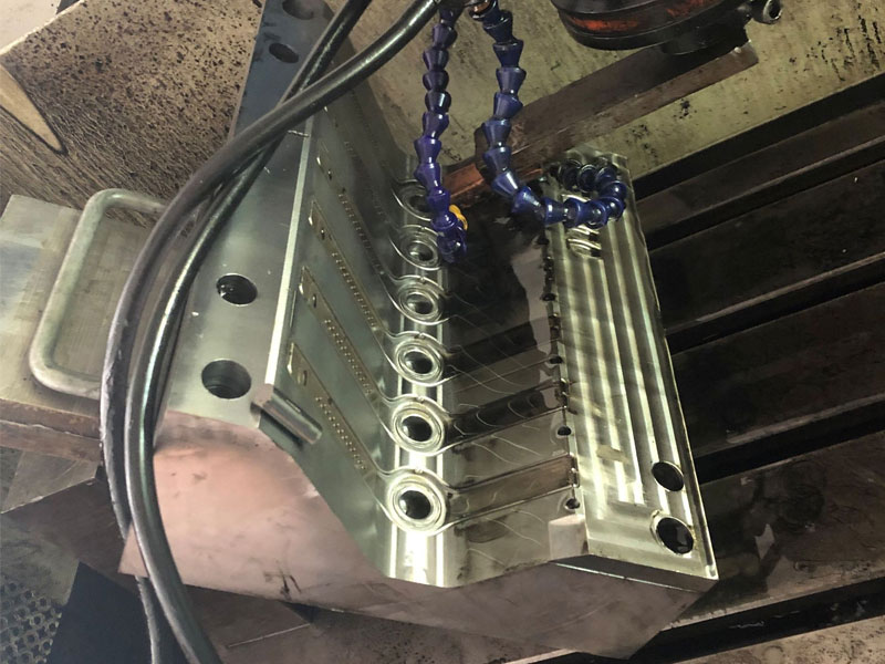 Hot Chamber Die Casting Services And Mold Cnc Manufacturing